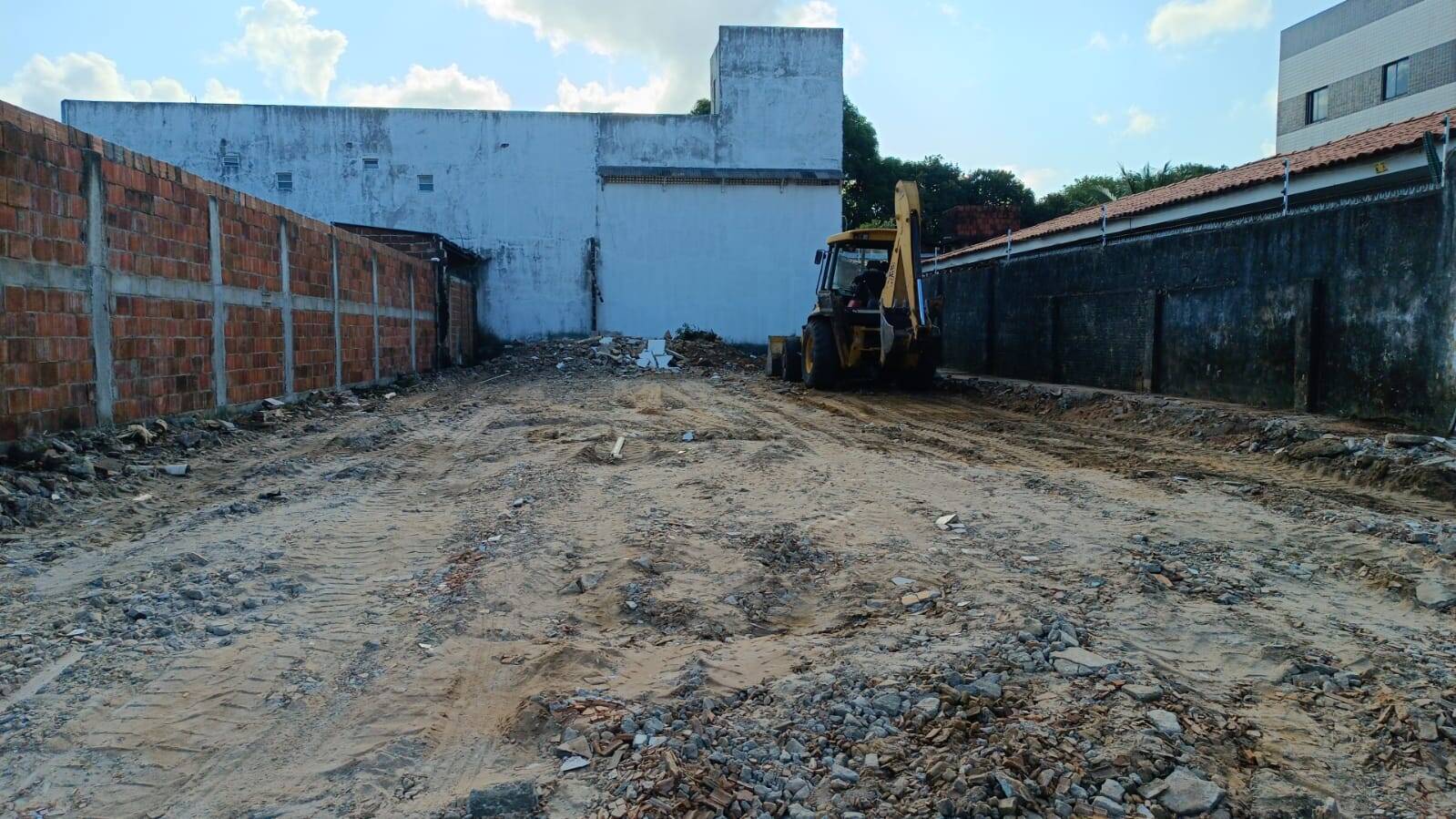 Terreno para alugar, 360m² - Foto 1